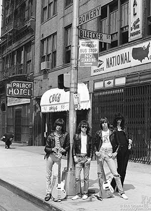 Ramones 1975 outside of CBGB-Photo credet 4 Web Use only ©BobGruen-wwwbobgruen.com